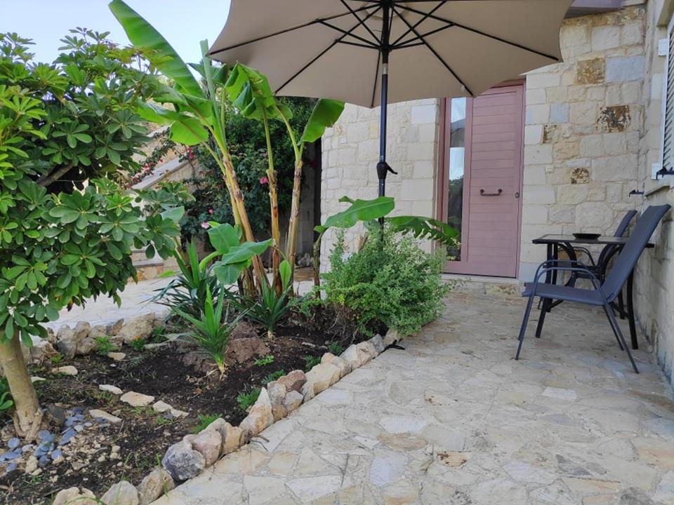 Xenia'S Countryside Guesthouse Agia Marina Dış mekan fotoğraf